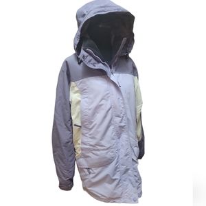 Vintage LL Bean hooded Windbreaker * has a tear on back
